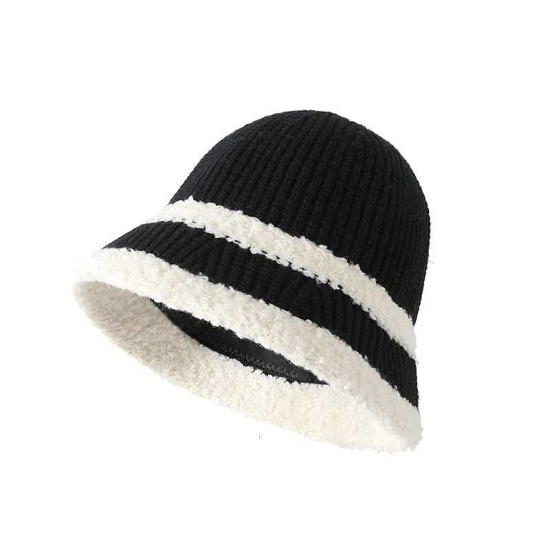 Wens Hat Winter New Knitted Keep Warm Vintage Black White Striped Winter C Casual Y250920
