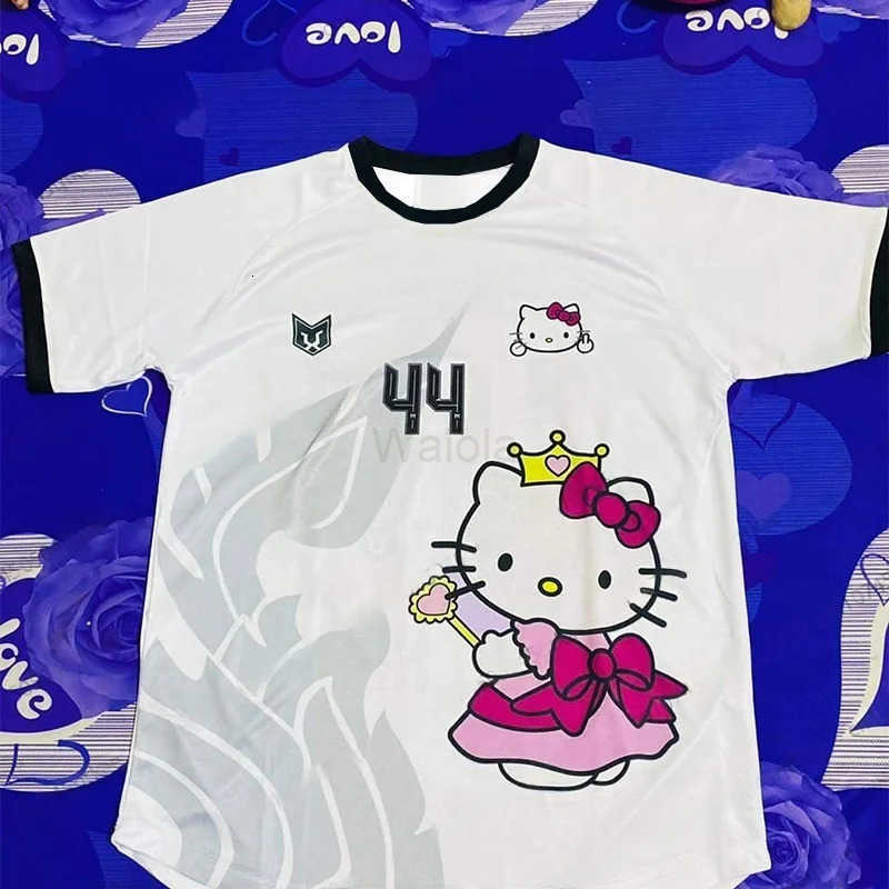 Sanrio 2025 Cartoon Hello Kitty Short Sleeved Tshirt for Men and Women Summer Fashion Casual Breathable Quick Drying Soccer Suit L250920
