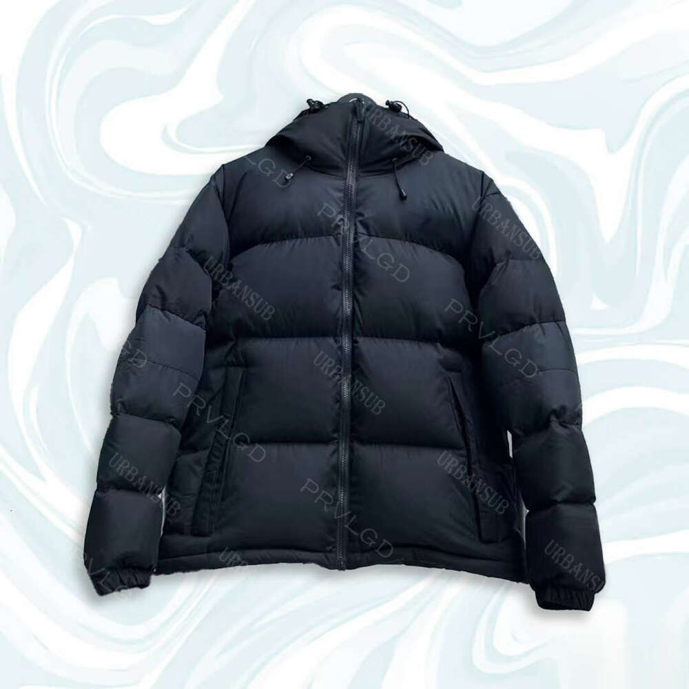 Luxurious Outdoor Wear: Contemporary Down Vest Combining Comfort & Cutting-edge Materials