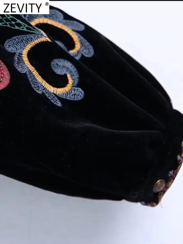 Zevity Women Vintage Flower y National Style Short Coat Ladies Retro Open Stitching Casual Velvet Jacket Tops CT100 250923