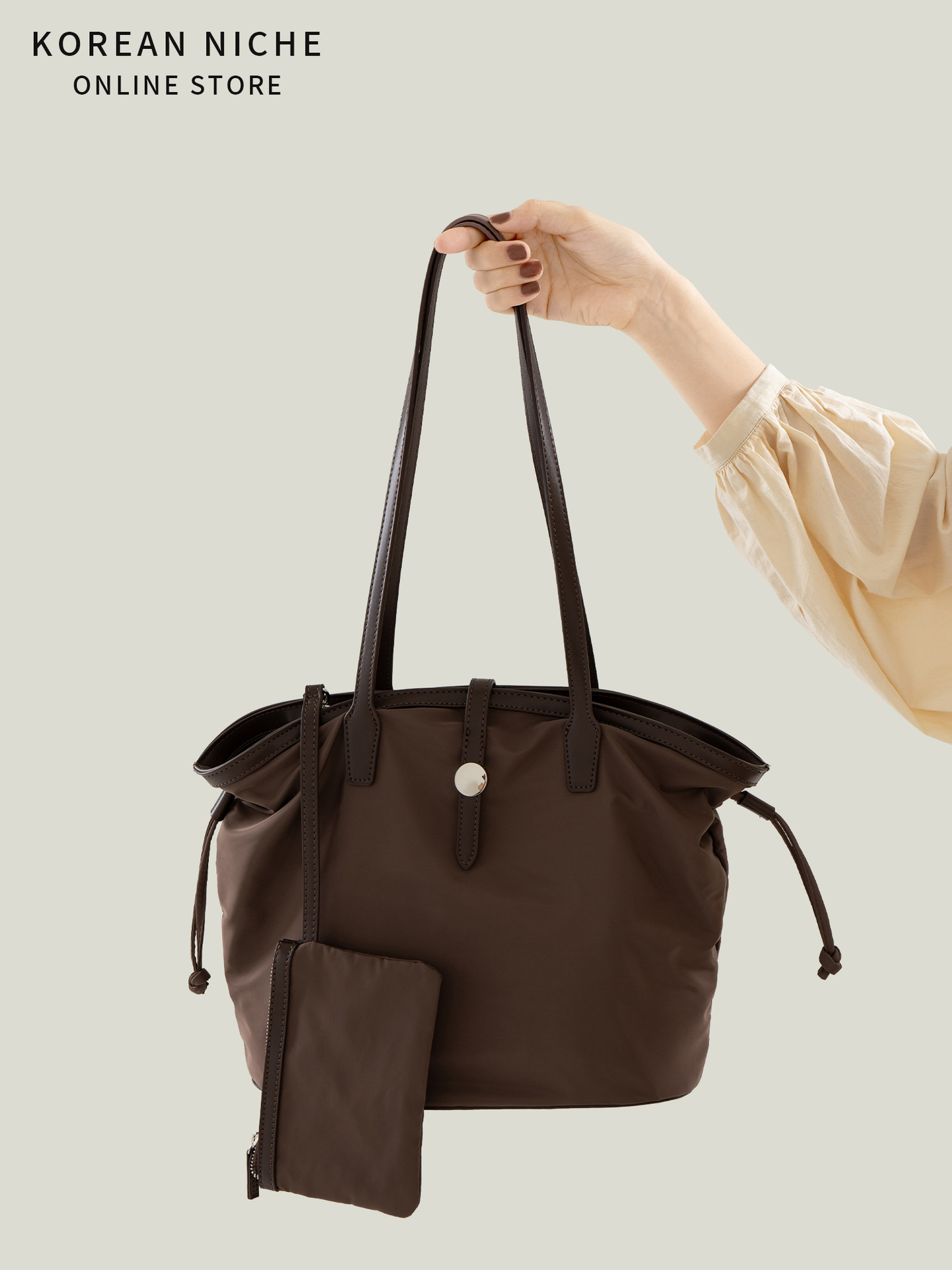 2025 Women's Large-Capacity Tote Made Of Nylon Korean Version Niche Design Lightweight Versatile Suitable For Travel Can Be Carried By Hand Or As