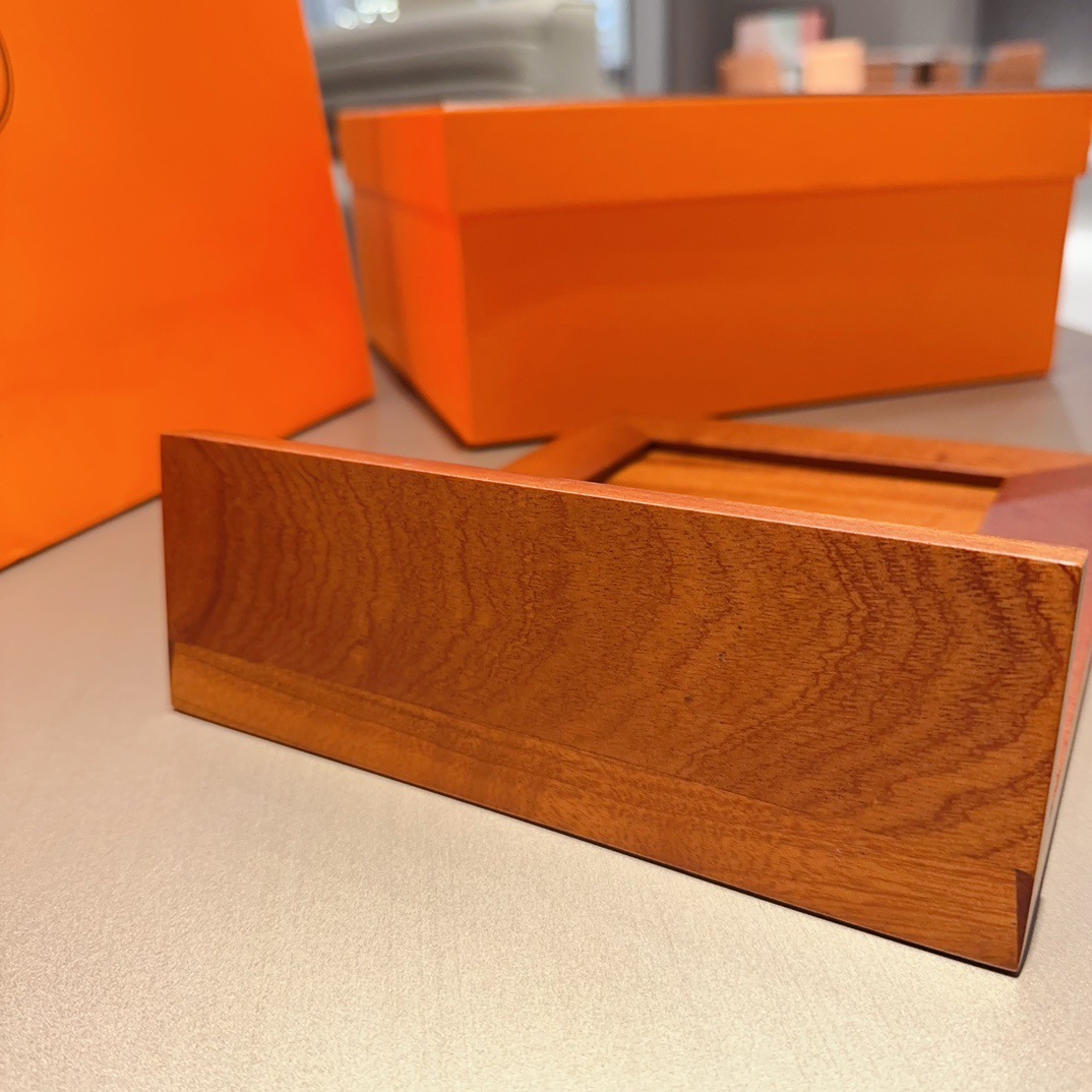 Leather Frames Model Living Room Bedroom Desks Minimalist Luxury Suction 7-inch Photo Empty Frame Display Stand H260306