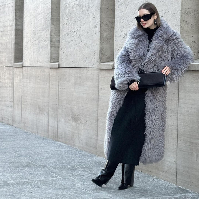 RR2868 Oversized X-Long Faux Fur Coats For Women Mongolian Fur Fluffy Women Pockets Winter Cotton Liner Fur Long Jackets 240921