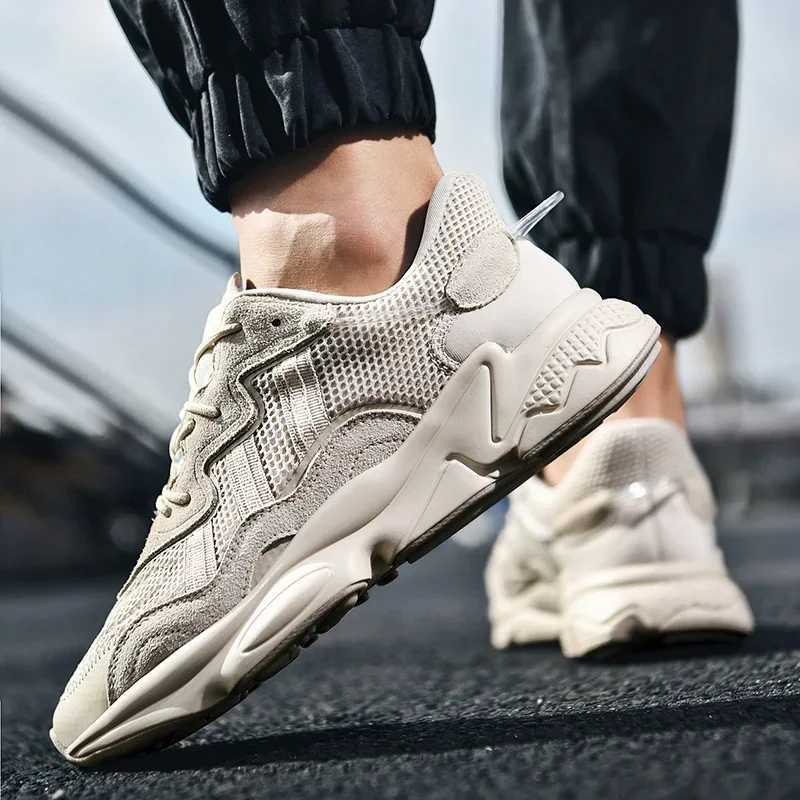 2025 Casual Shoes for Men Sneakers Male Casual Mens Tenis Luxury Shoes Trainer Race Breathable Shoes Fashion Loafers Running W250920