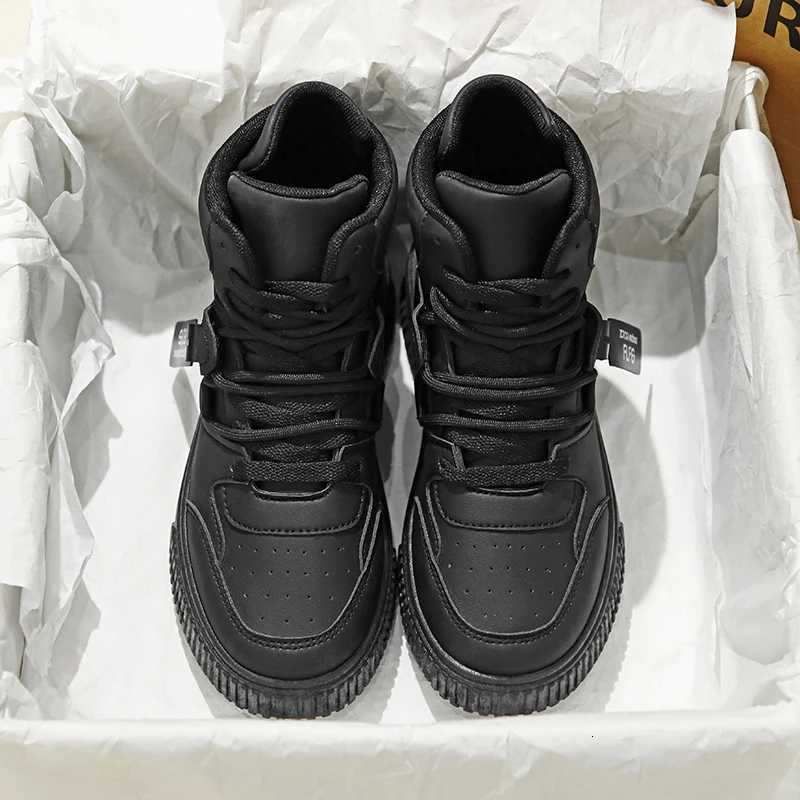 New Fashion Mens Sneakers Soft Comfortable Non Slip Wear Resistant Sole Daily Casual Mens Shoes Preppy Versatile Holiday Gifts W250920