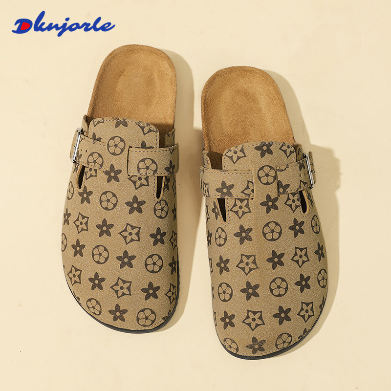 Hot new free shipping designer slippers for womens flat slippers grey khaki brown green New fashionable and versatile anti slip wear resistant slipper