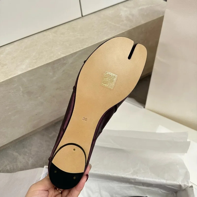 Migua Flat Ballet Slippers Tabi Toeshaped Single Shoes Pig Hoof Summerready Sheepskin Insoles Niche Style 250920