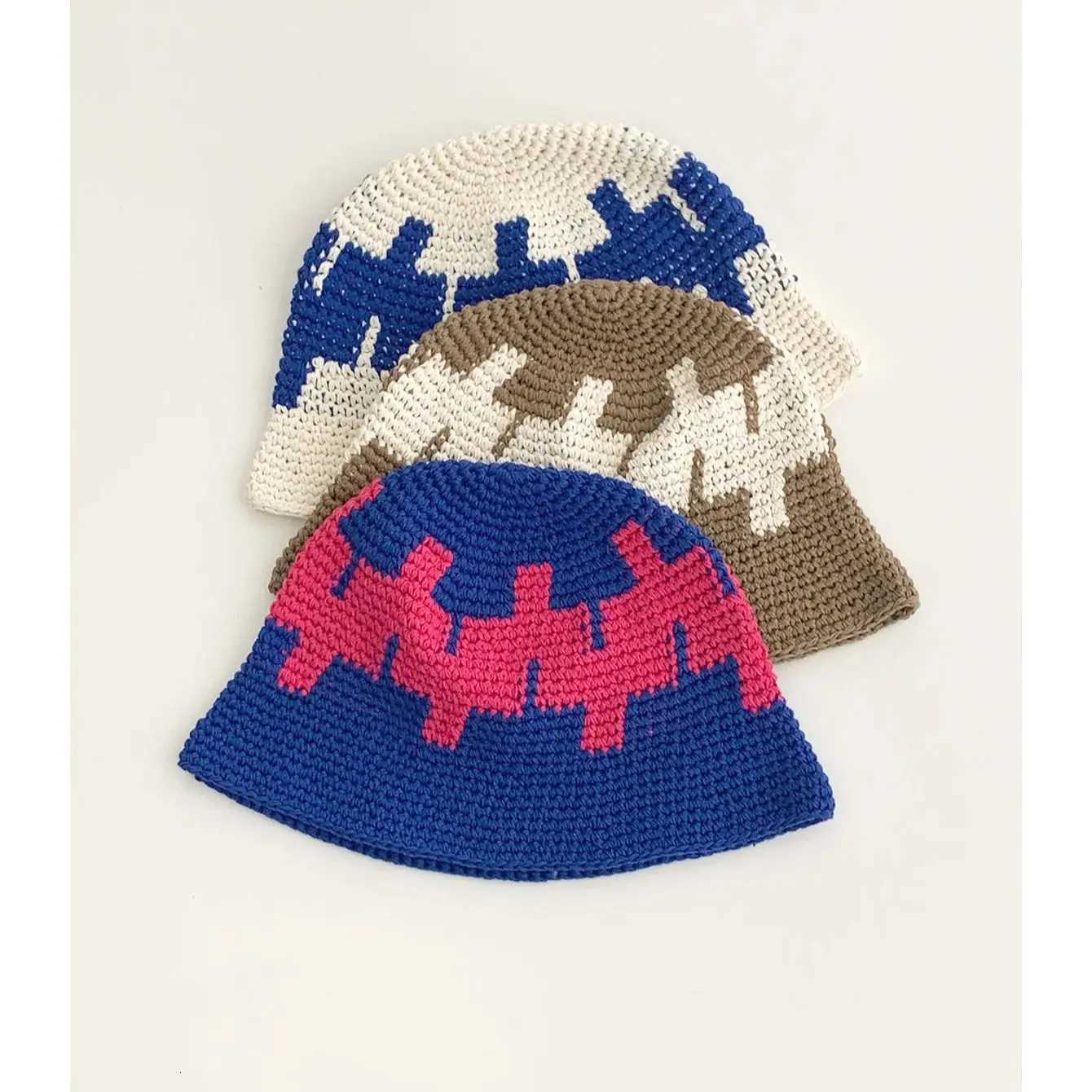 Contrast Color Fashionable Retro Handmade Crocheted Fisherman Hat for Wen New Autumn and Winter Simple Retro Hollow Basin Hat Y250920