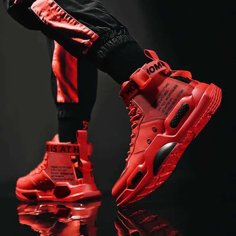 Mens High Top Fashion Leather Sneakers Trend Hot Sale Comfortable Man Casual Shoes Outdoor Nonslip Breathable Men Shoes 3948 W250920