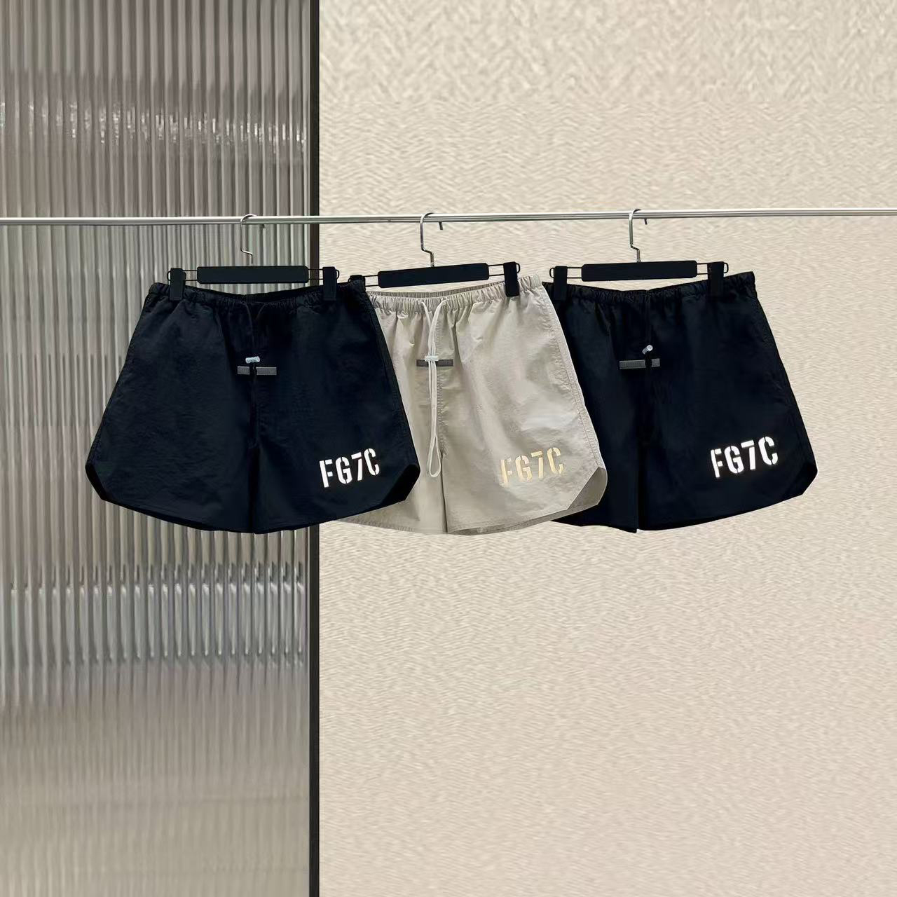 2025 new Men Shorts 5A Designer Shorts Cotton Relaxed Loose Letter Knee Length shorts Man Summer Clothing Fashion Casual shorts 19