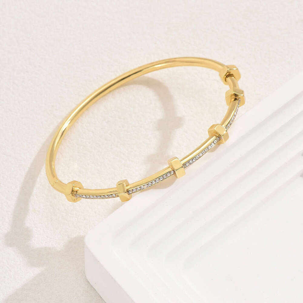 Bracelet Designer Luxury Jewelry for women Copper plated with 18K gold Zircon inlay Temperament Fashion High quality Holiday Birthday gifts