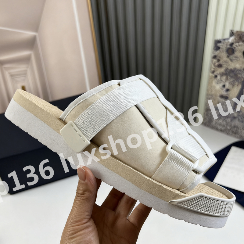 Fashion Designer Slippers Casual Men Summer Sandals Original Quality Indoor Outdoor Outside size EU38-45 32925