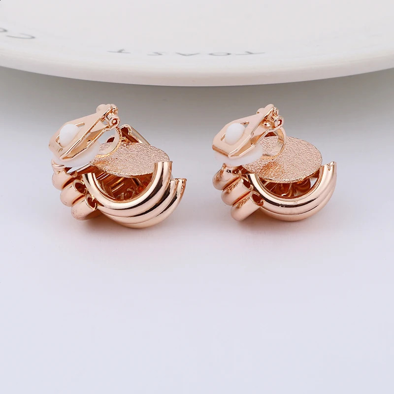 Vintage Non Pierced Clip on Earrings Ear Clips Gold Geometric Metal Earring for Women Wedding Party Bijoux Brincos Jewelry 250920