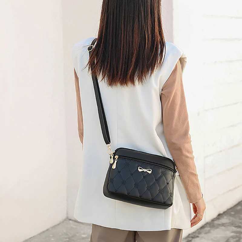New Arrival Simple Shoulder Bags for Women Embroidery Heart Crossbody Purse Female Leather Black Handbag Small Messenger Bag L250920