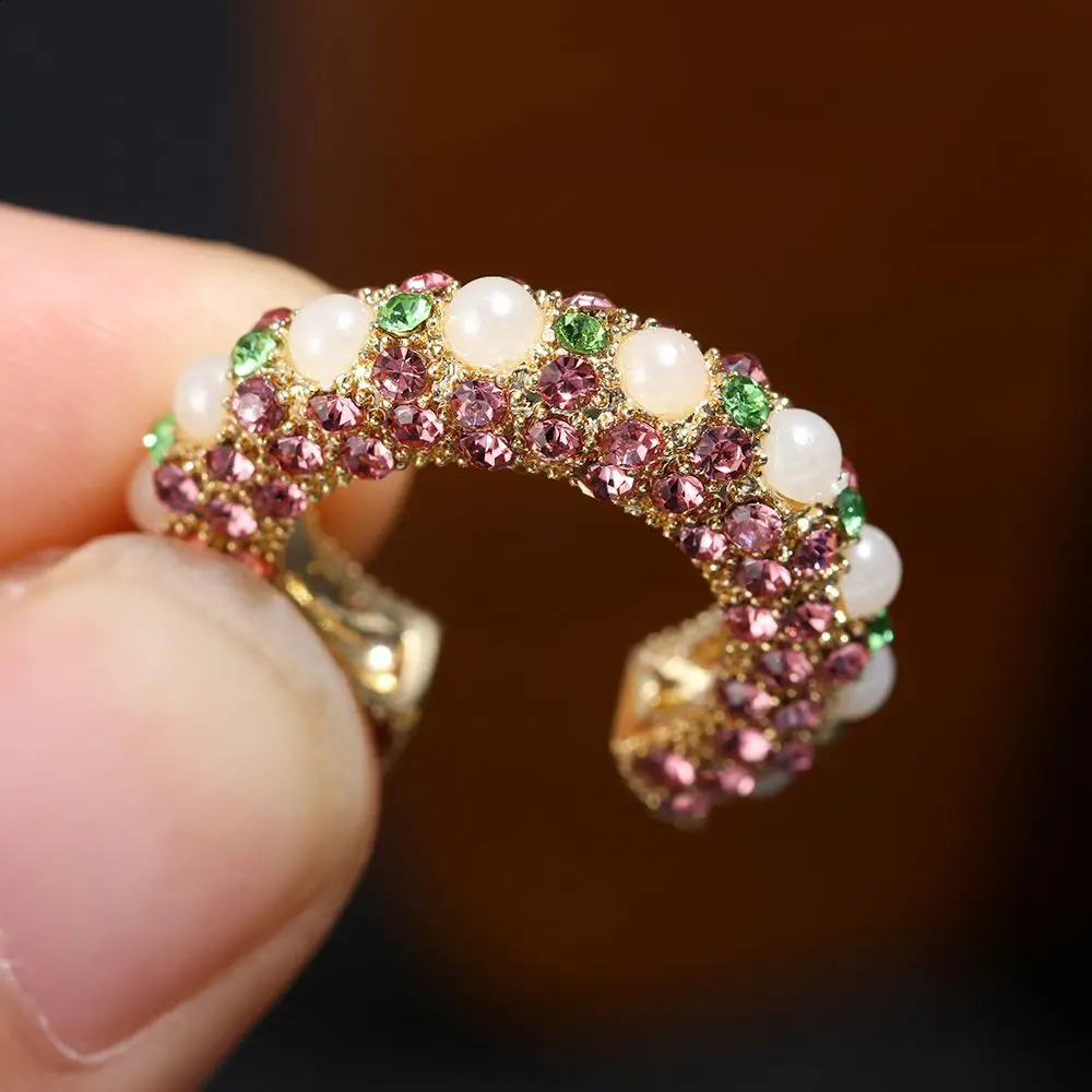 1Pcs CZ Cuff Earrings for Women Small C Shape Ear Cuff Colorful Rhinestone Clip Earrings Crystal Earcuff Without Piercing 250920