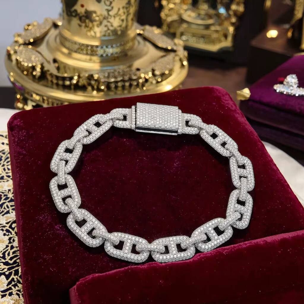 Highquality Customized Trend Moissanite Jewelry 10mm S925 Silver with VVS Moissanite Cuban Link Bestselling Item