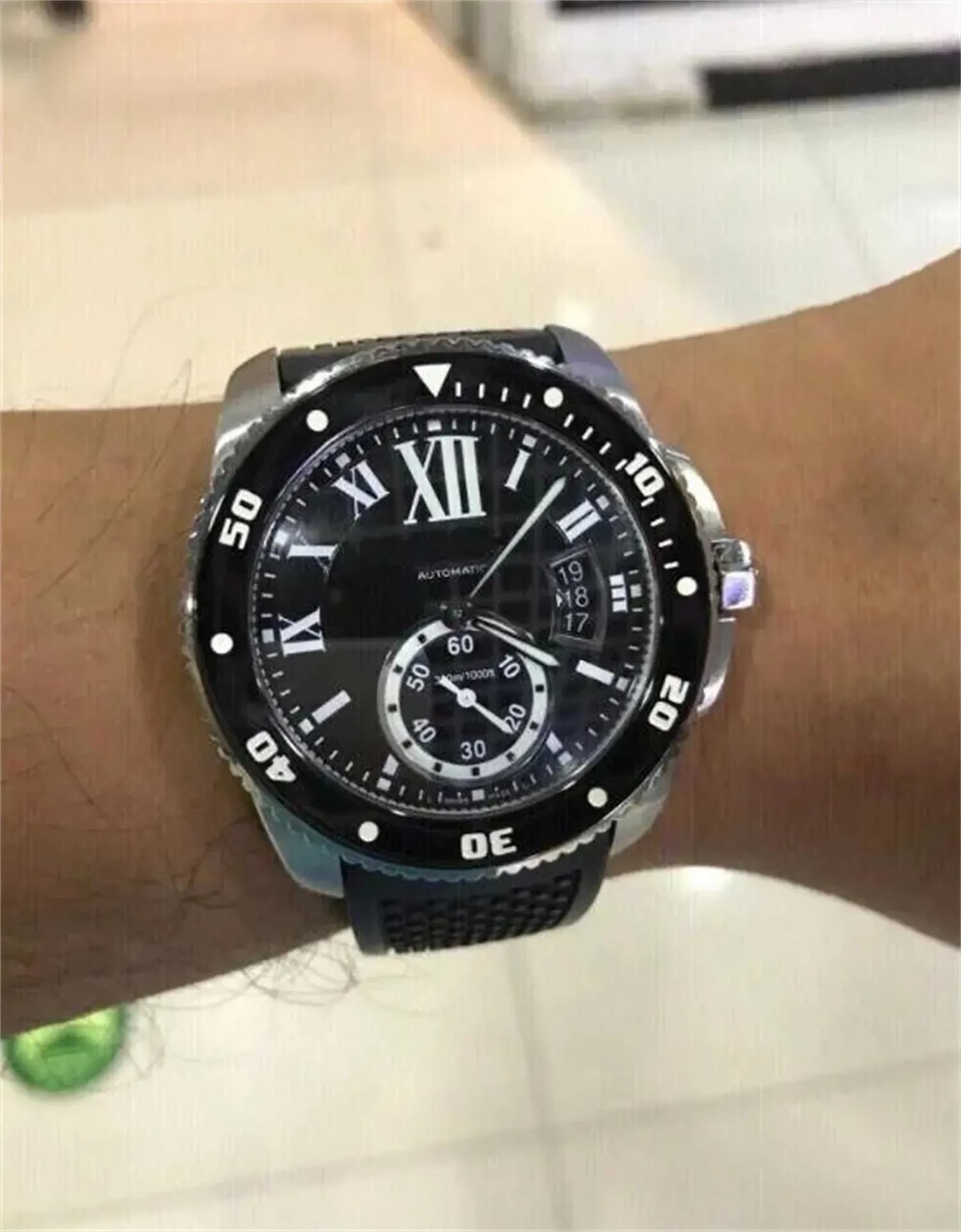 U1 Top AAA Designer Watch Fashion Blue Stone Button Series Black Calendar Dial Mens Watches Automatic Mechanical Buckle Male Sapphire Wristwatches Mon