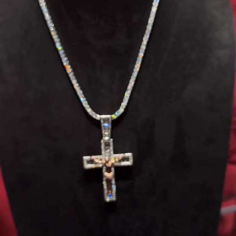 Solid Heavy Two Tone VVS Diamond Hip Hop 925 Silver Iced Out 3D Customized Trend Moissanite Cross Pendant Pass Diamond Tester Fine Jewelry