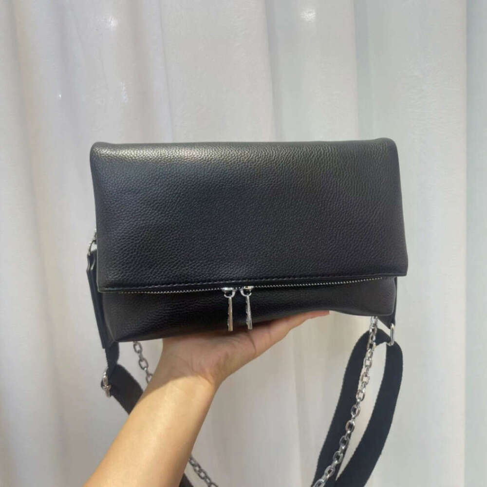 French New Diamond-Encrusted Chain For Women, Crossbody Business Simple Casual Trendy Bag B3