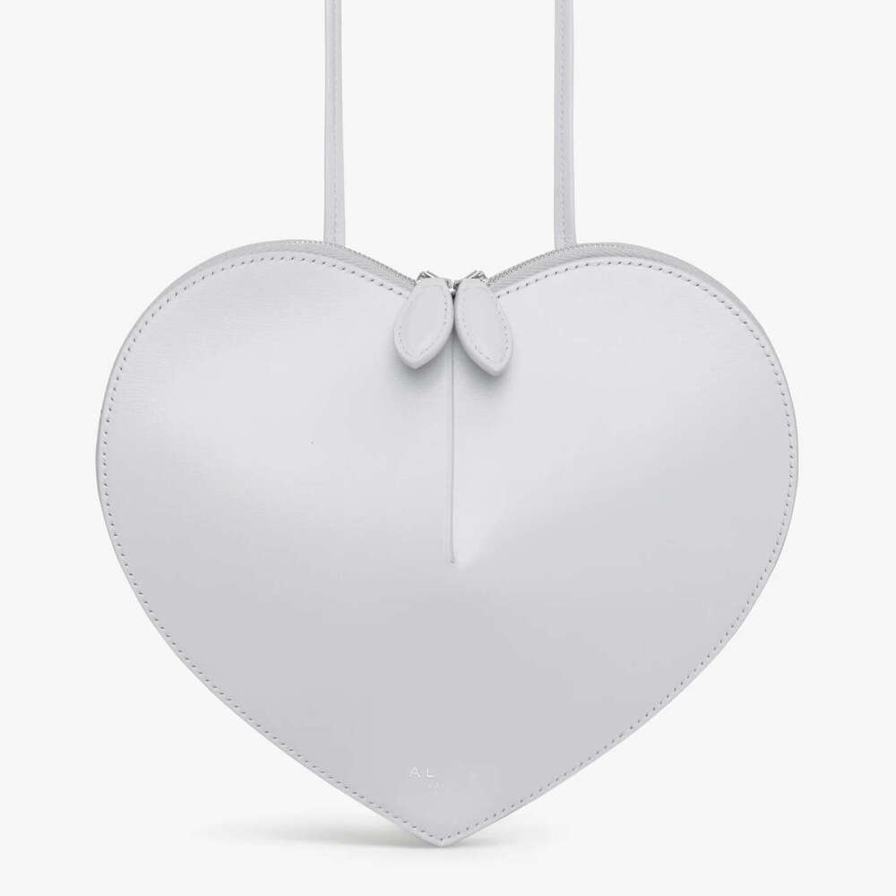 2025 Spring Summer New Single Shoulder Crossbody Heart-Shaped Women's Korean and Japanese Versatile Bag
