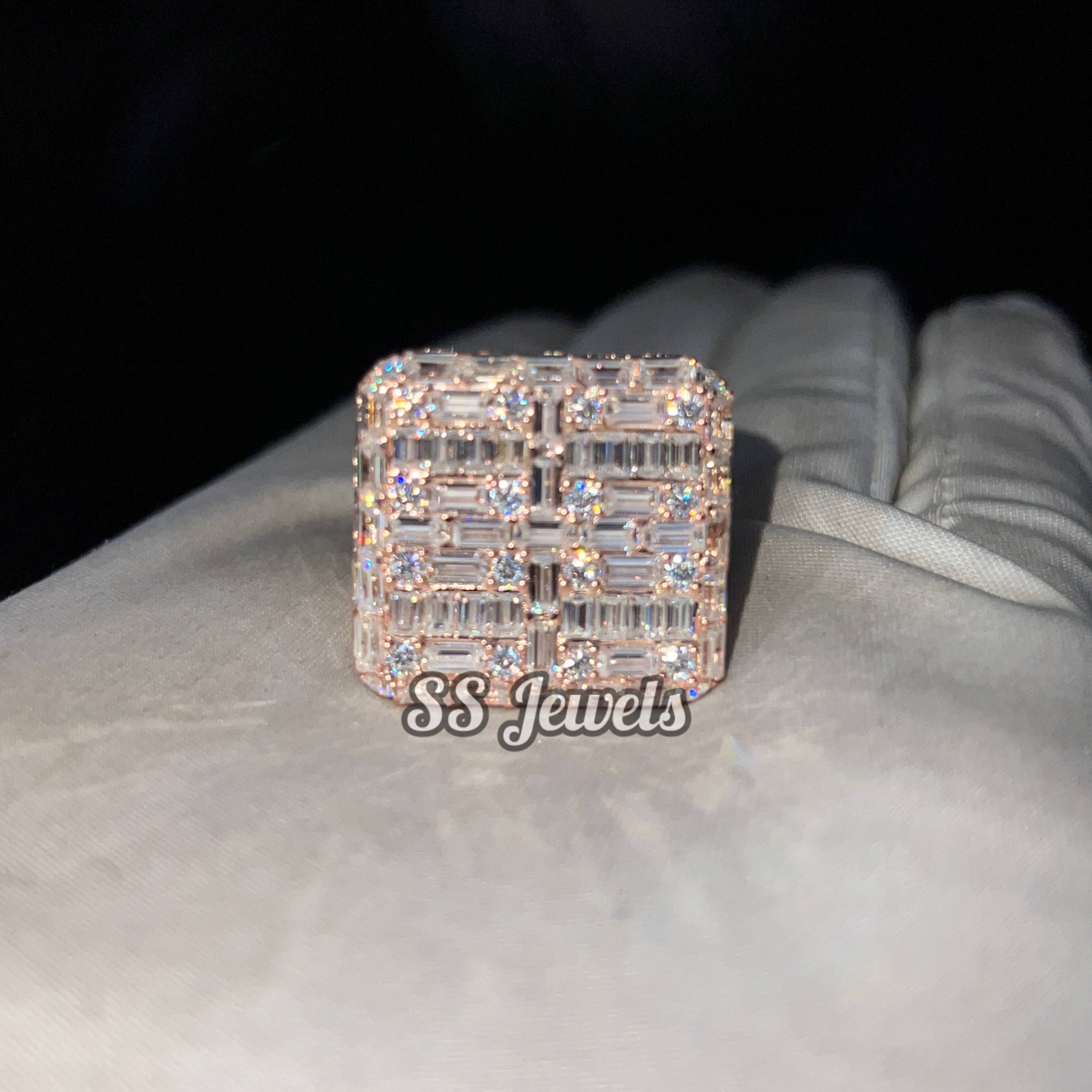 Luxury Champion Ring with Lab Grown Baguette Round Diamonds Men Iced Out Hip Hop Pinky Championship Ring for Party