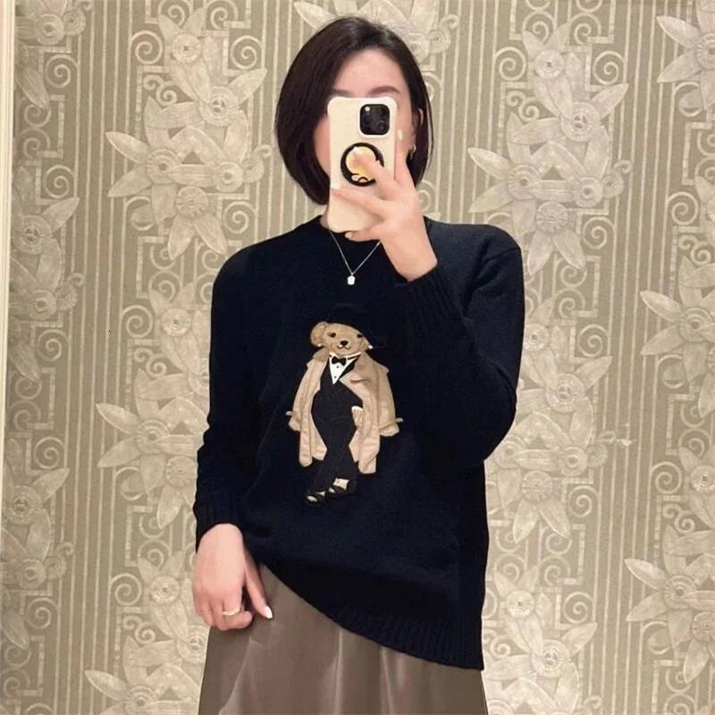 New Autumn Preppy Student Cashmere Sweater Women Cartoon Bear Embroidered O-neck Long Sleeve Pullover Top Casual Knitwear ddmysept