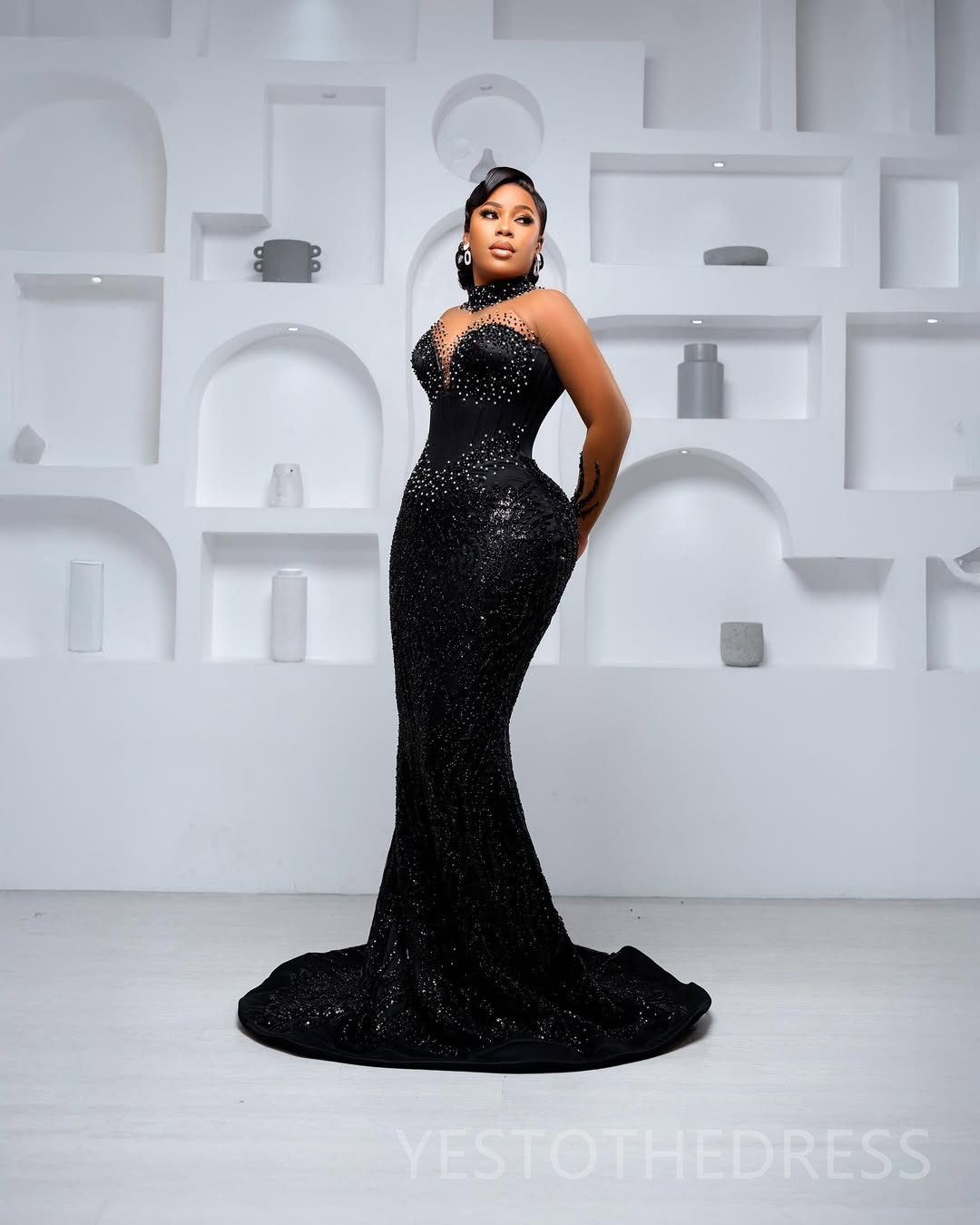 2025 Plus Size Black Prom Dresses For Black Women Formal Gowns Beaded Sequined Lace High Neck Illusion Crystals Long Sleeves Birthday Second Reception