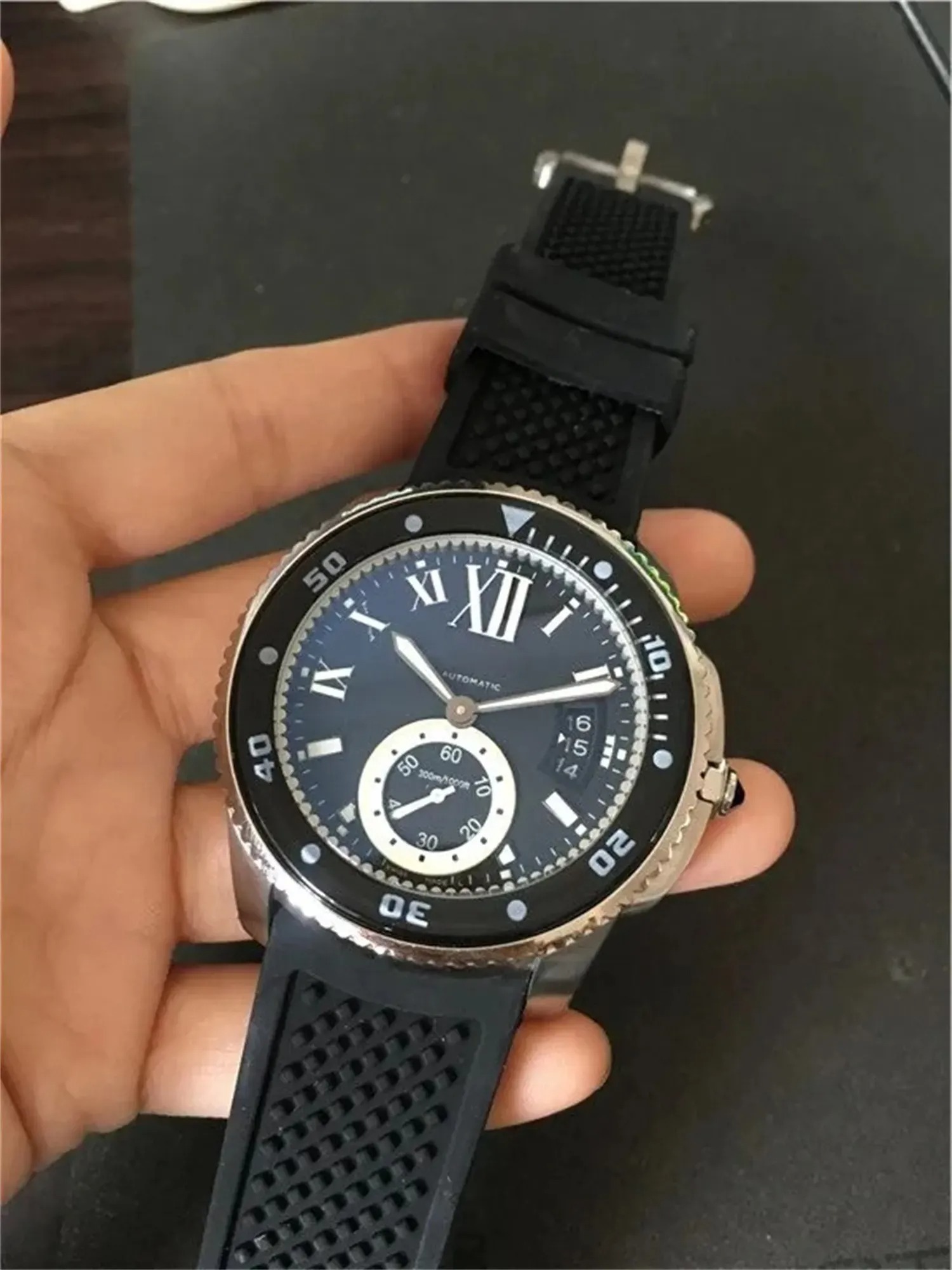 U1 Top AAA Designer Watch Fashion Blue Stone Button Series Black Calendar Dial Mens Watches Automatic Mechanical Buckle Male Sapphire Wristwatches Mon