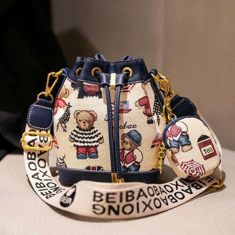 Designer Bag Luxury Bag Fashion Women's Shoulder Bag Bucket For Women 2025 Cartoon Bear Light Versatile Crossbody Women's Bag Purse