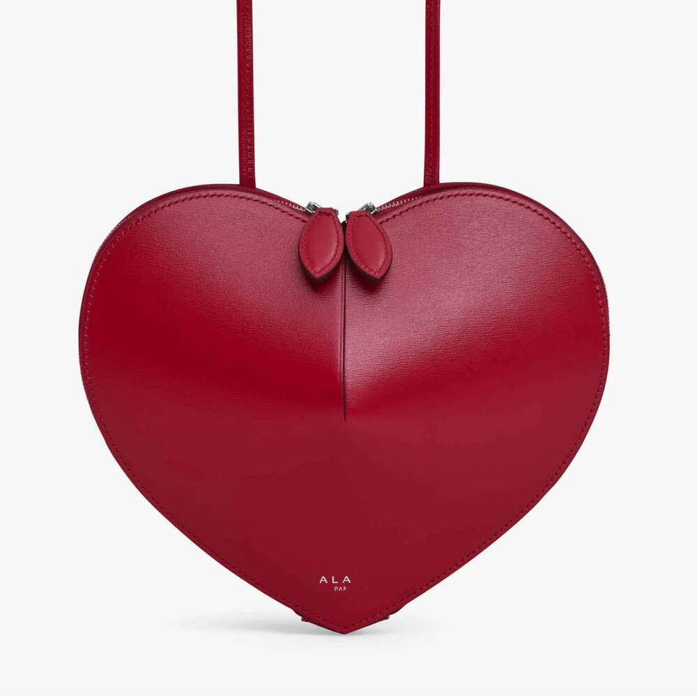 2025 Spring Summer New Single Shoulder Crossbody Heart-Shaped Women's Korean and Japanese Versatile Bag