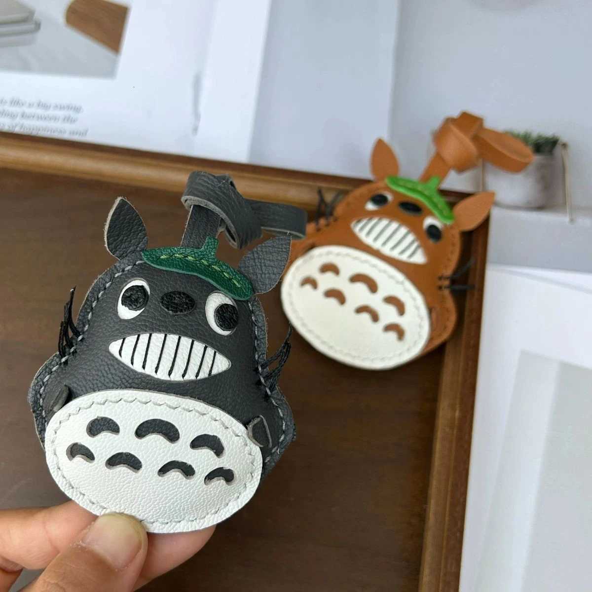 Handmade Sheepskin Chinchilla Real Leather Bag Charm KeyChain Kawaii Animal Bags Backpack Charms Couple Jewelry Bag Accessories Z250920