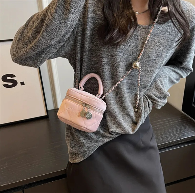 Free Shipping Designer Bag Fashionable New Style Mini Ladies Simple Small Square Bags Cssbody Shoulder Handbag Women Best-Selling Puduct