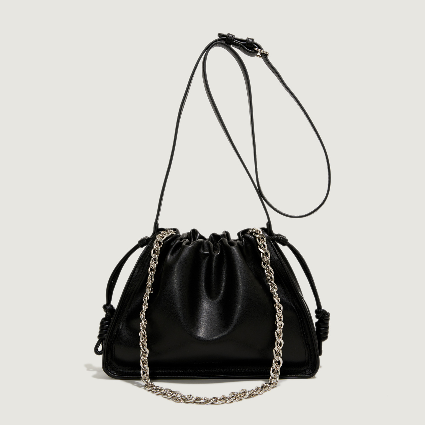 2025 New Chain Shoulder Bag Luxury Bag Designer Bag Fashion Versatile Bag for Women High-end Cloud Pleated Bag Single Shoulder Crossbody Bag