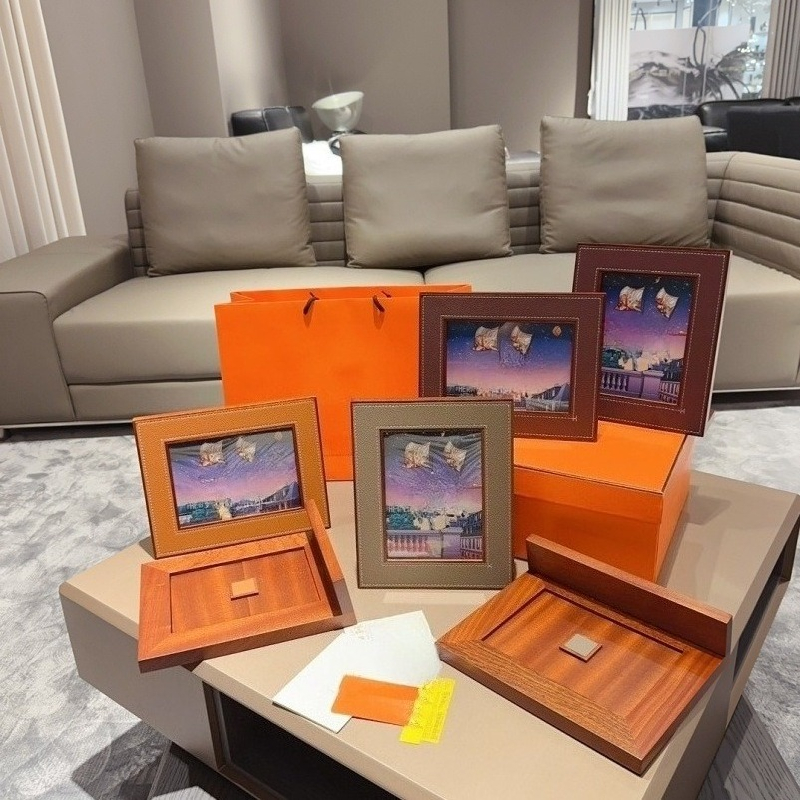 Leather Frames Model Living Room Bedroom Desks Minimalist Luxury Suction 7-inch Photo Empty Frame Display Stand H260306