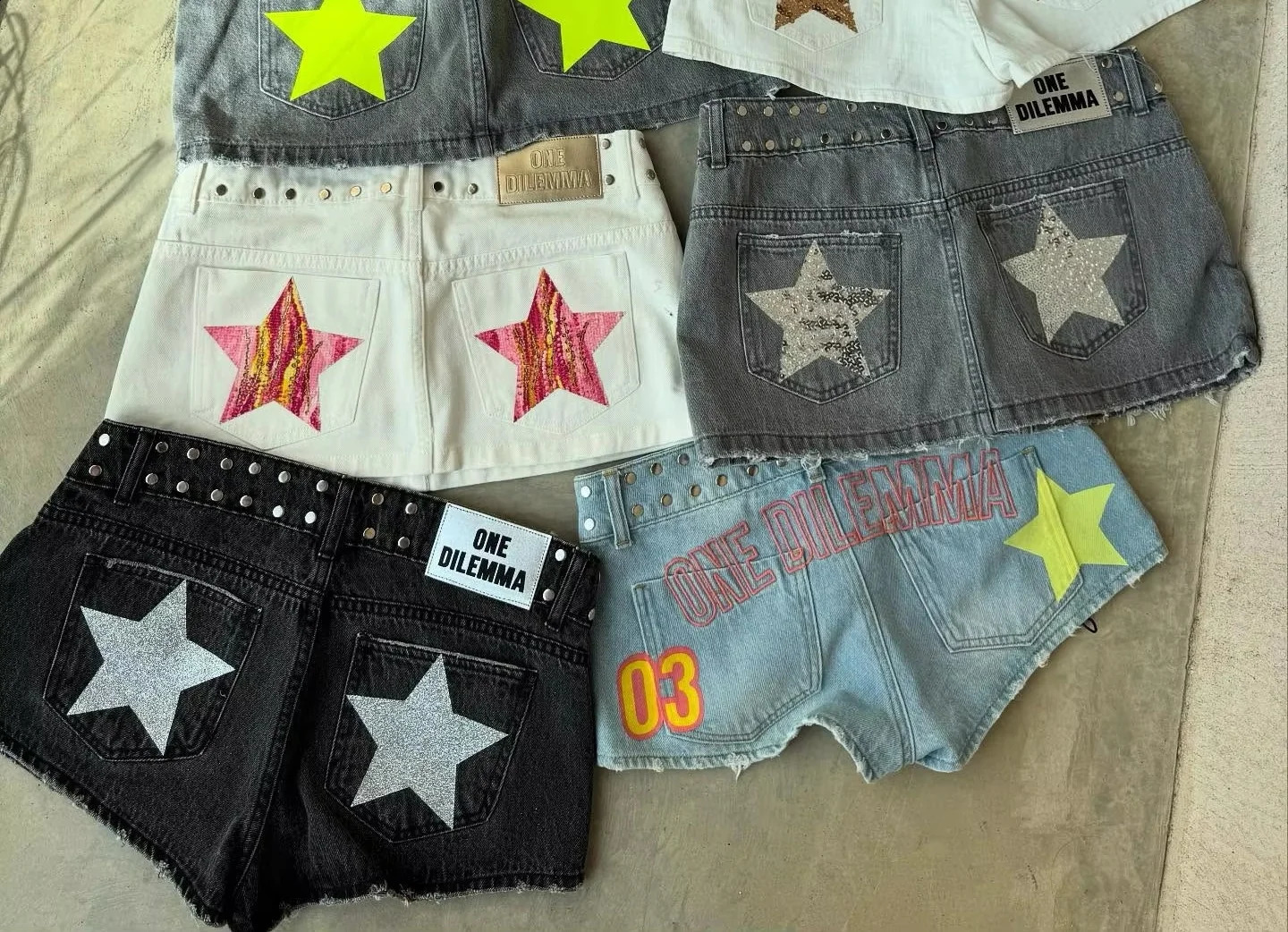 American ONE DILEMMA Vintage FivePointed Star Printing Shorts Women Girl Sexy Washed Denim Low Waist Mini Skirts 250919