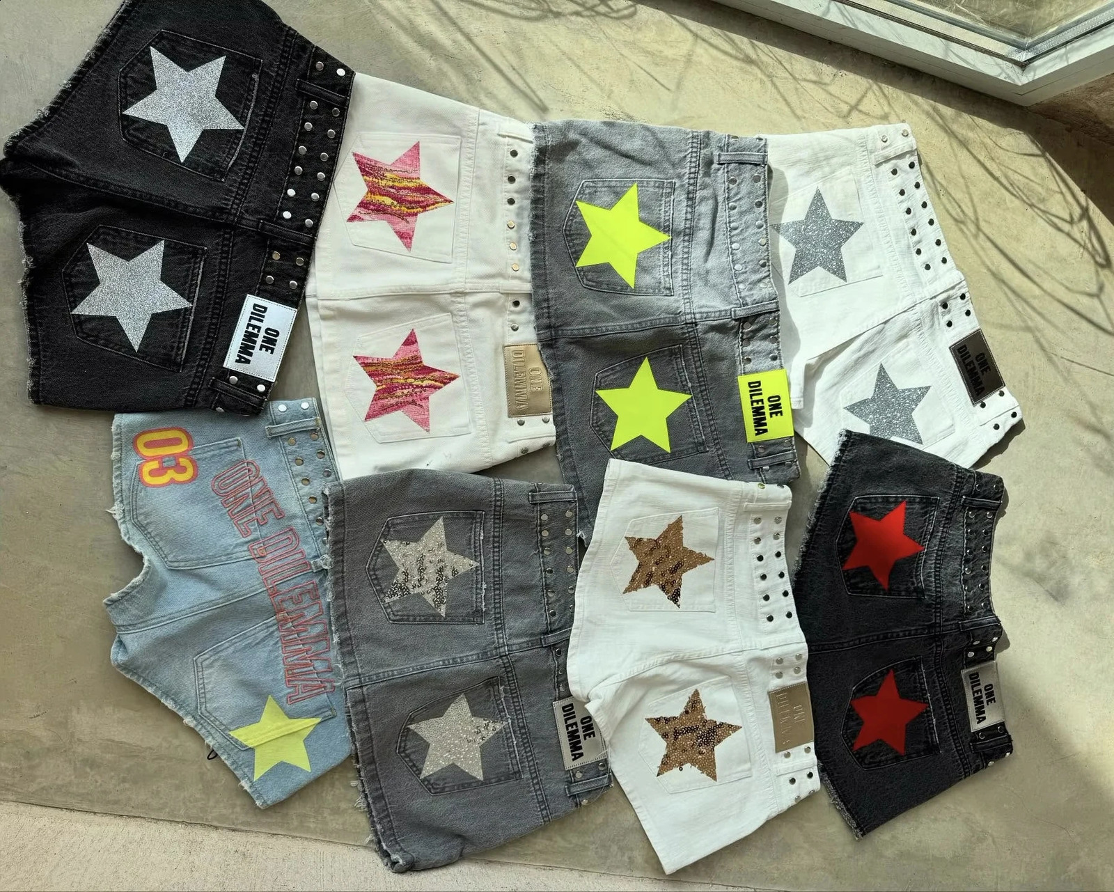 American ONE DILEMMA Vintage FivePointed Star Printing Shorts Women Girl Sexy Washed Denim Low Waist Mini Skirts 250919