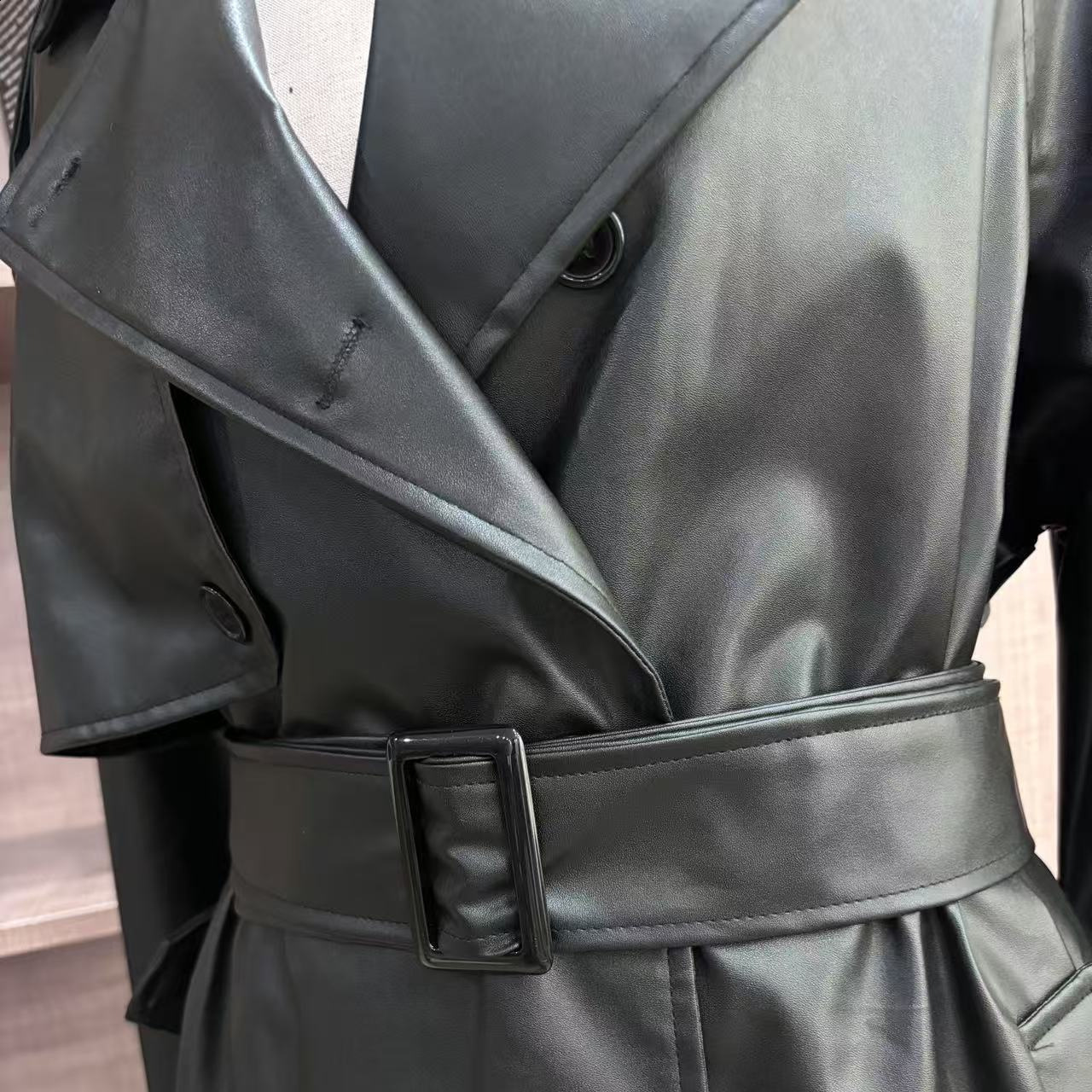 X-Long Leather Trench Coats for Women Slim Belt Waist Back High Cut Up Long Sleeve Chocolate Synthetic Leather Jacket RR 241025