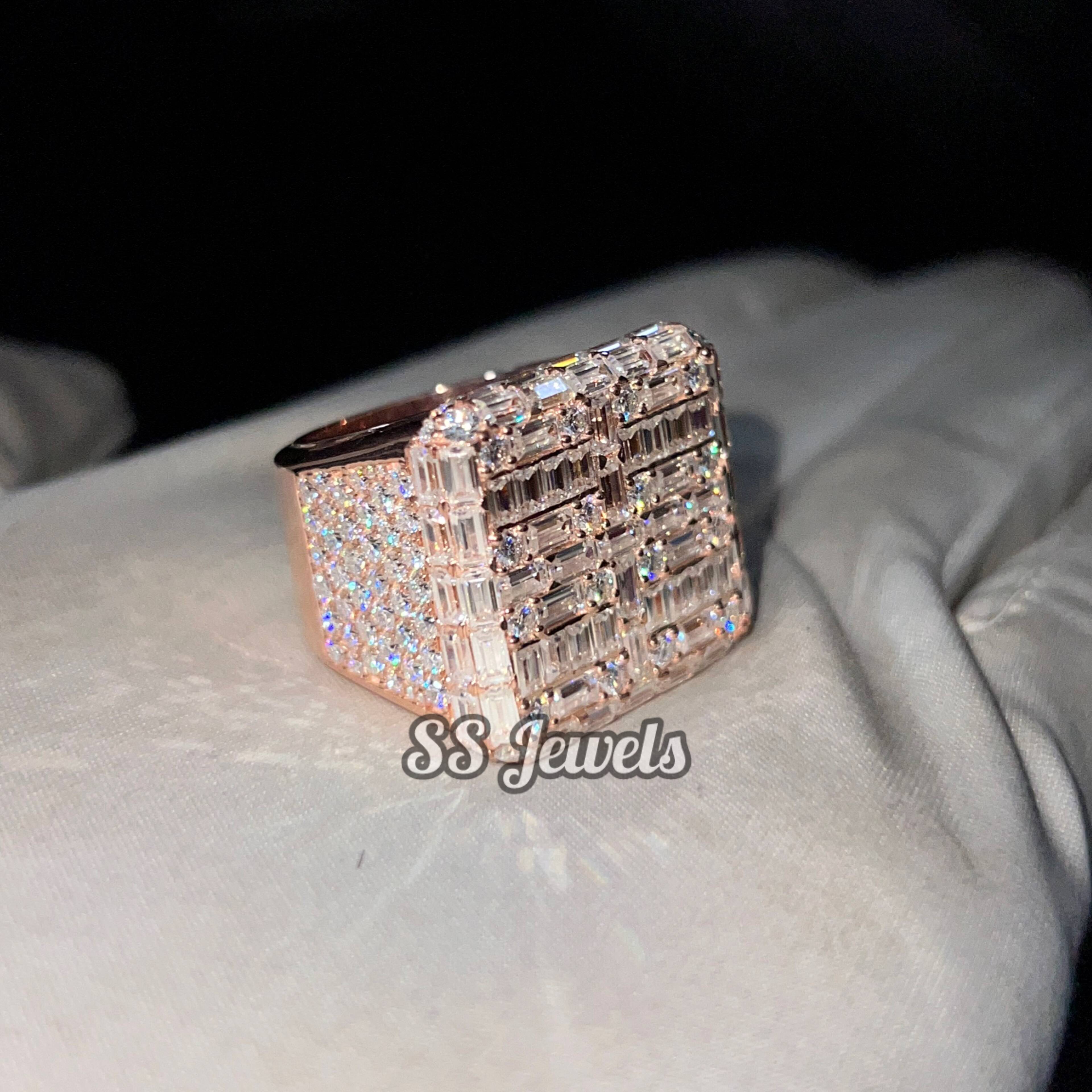 Luxury Champion Ring with Lab Grown Baguette Round Diamonds Men Iced Out Hip Hop Pinky Championship Ring for Party