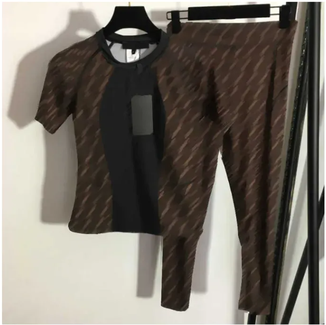 Yoga Tracksuits Designer Women 2025 Black Print Tight Short Sleeve T-shirt Slim Leggings Set High Quality Womens Clothes Black