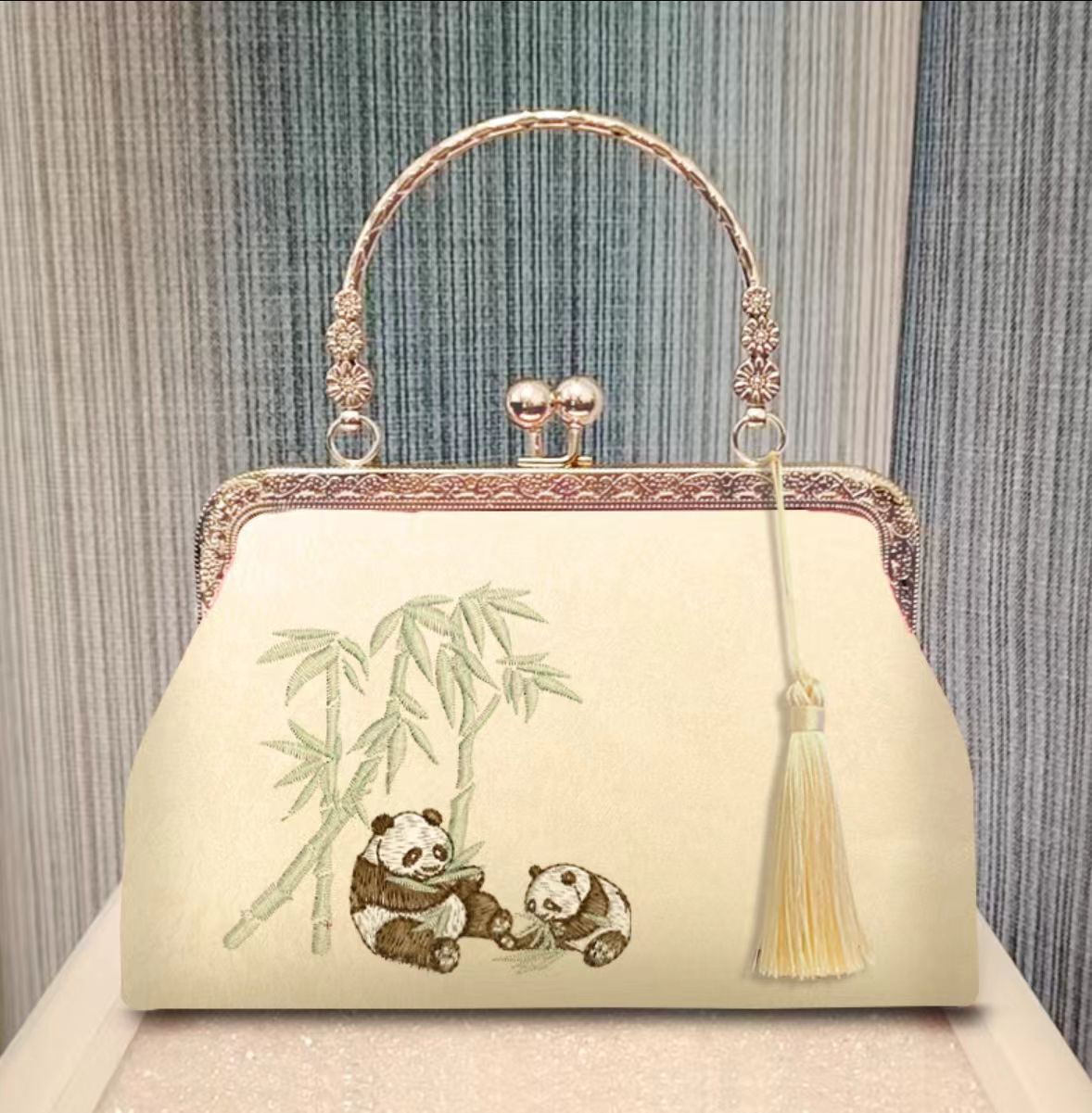 Pure Hand Embroidery Designer Bag Luxury Handbags New China-style Tote Bag High Quality Purses Designer Bags For Women Cross body Designer embroidered