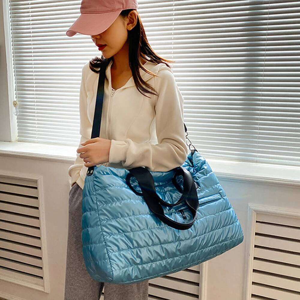 Designer Luxury Wet Dry Separation Weekend Handbags Large Capacity Quilted Multifunctional Nylon Messenger Bag Waterproof For Gym Sports