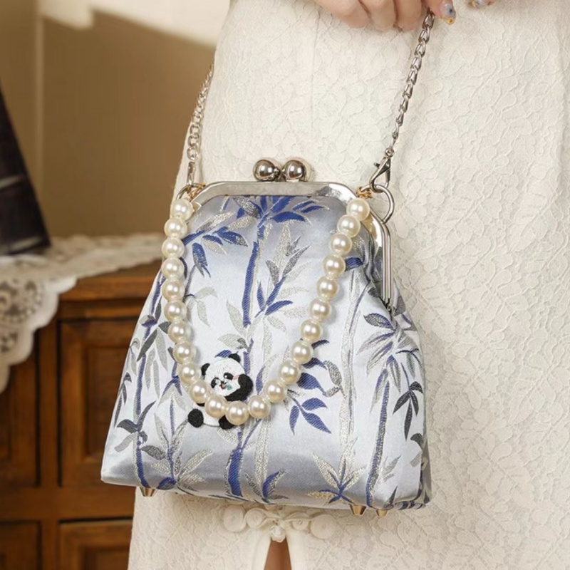 Top Brand High Quality New Style New Style National Trend Xiangyun Silk Genuine Leather Premium Versatile Handbag Small Square Bag New Free Delivery D