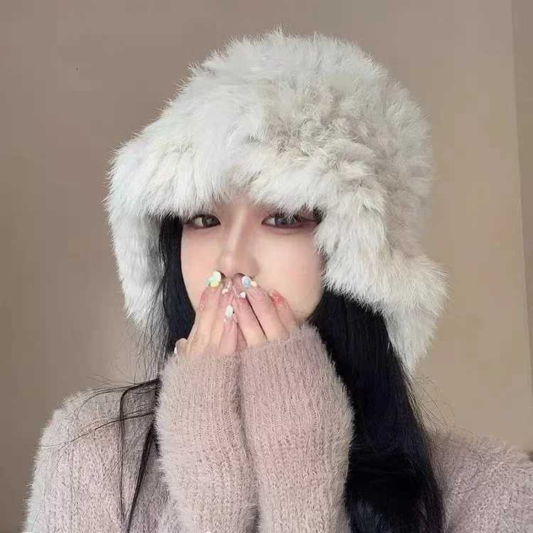 Autumn and Winter Warm Real Rabbit Fur White P Hat Fem Face Small Ear Protection Cloud Hat Fur Knitted Hat Y250920