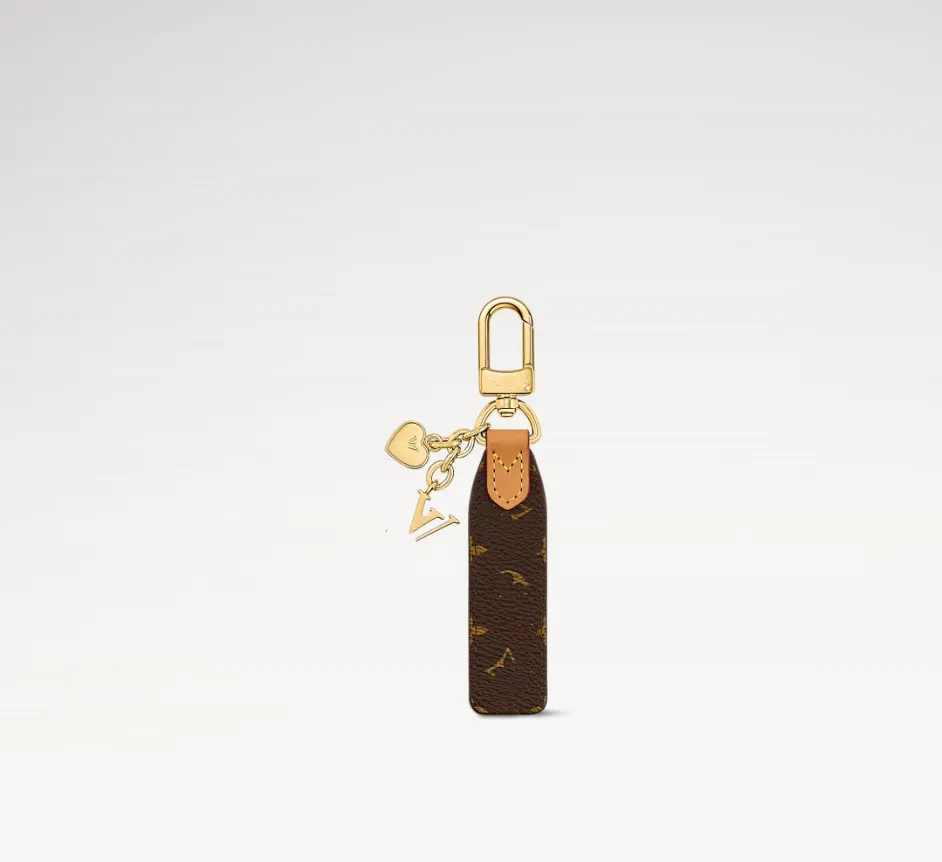 With BOX Luxury designers Key Buckle lovers Car Keychain Handmade Brown Leather Keychains Men Women Bag ornament Pendant Accessories