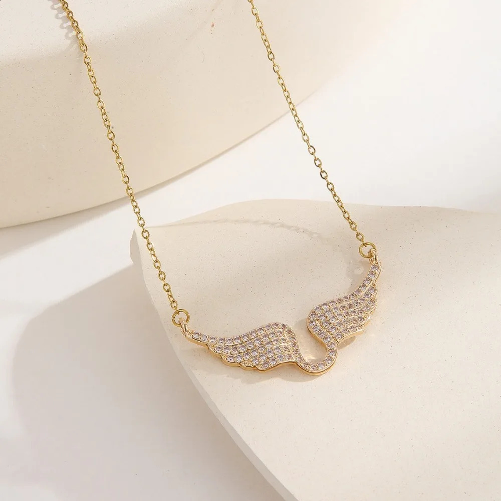 Exquisite Shining Brightly Full of Zircon Gold Color Angel Wings Necklace for Women Fashion Jewelry Accessories 250920