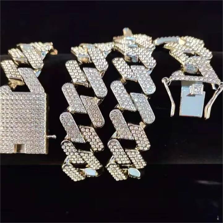 Hip Hop Jewelry Cuban Link Chain Thick Customized Trendized Necklace 925 Silver Vvs Iced Out Moissanite Cuban Chain