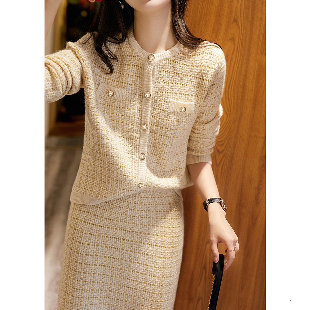Luxury Brand Designer Clothing Jacket 2025 Spring And Autumn New Style Light Social Atmosphere Walking In The World Little Style Long Sleeve Knitted S