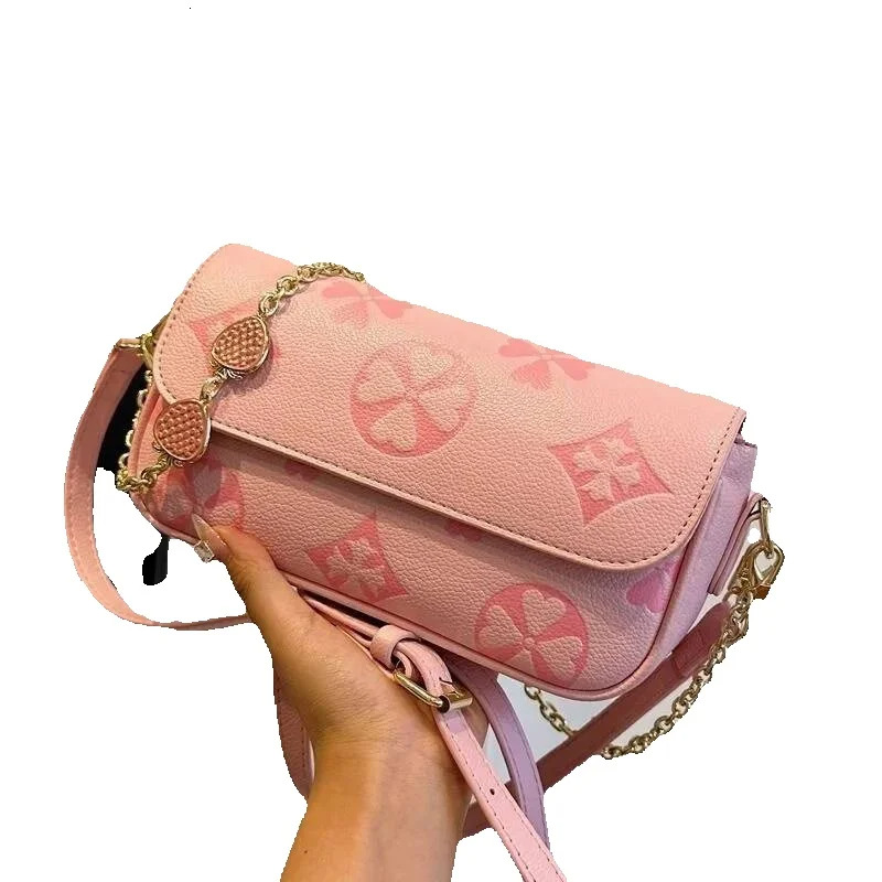 Chain Strap Women s Crossbody Bag Embossed Pattern Women s Shoulder Bag Light Luxury Style Women s design Handbag Autumn New Designer Bag