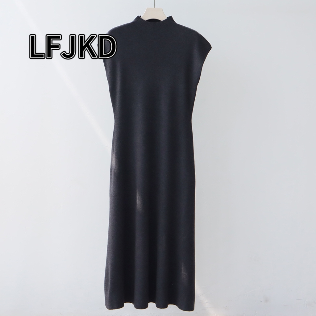 K2204 French ins dress women 2025 autumn Tencel wool elastic slit hip long skirt slim date commuting