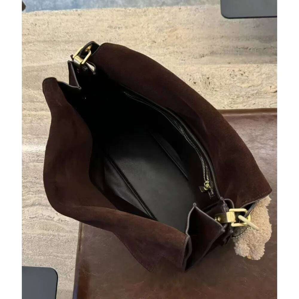 Luxury bag Early Autumn Light Women s New High end Underarm Large capacity Suede Soft Cowhide Commuter Tote Bag